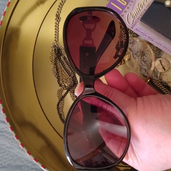 Guess women's sunglasses with Guess necklace 2 set earrings +bracelet - Picture 14 of 17